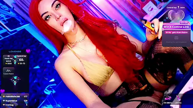 KYLIE_SHEMALE Show Webcam