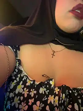 Chat XXX en directo de zahra_Jalid