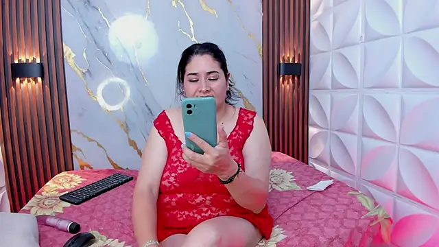 הופעת וובקאם של Karla_Monroe_