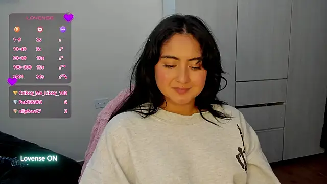XXX chat uživo modela ViolettaKai
