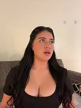 Chat XXX en directo de KallyMyller1