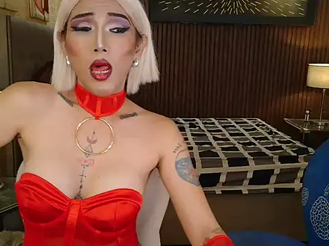PrettyHorseCockTrans – webcam-show