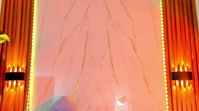 Chat XXX ao vivo de CharleyNova