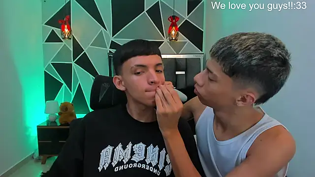 Juan_Nd_Steven Live XXX-chat
