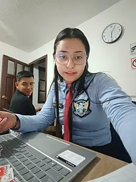 Queen_linda1 élő XXX-chatje