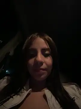 Hanna_Cruz_ Chat XXX in diretta