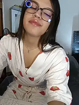 asumi_18 Chat XXX live