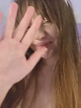 Lunar_Bunny Chat XXX in diretta