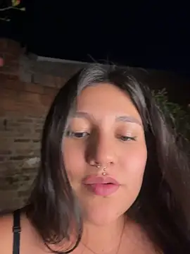 emily_gv1's Live XXX Chat