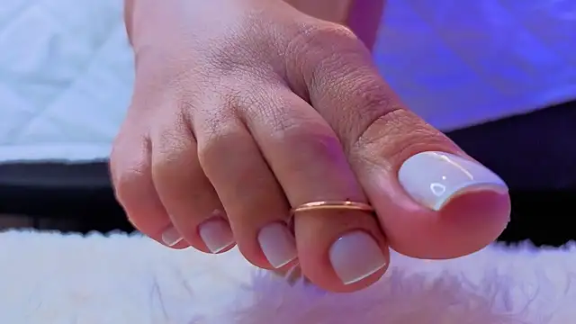 goddessfeetxx Adlı Modelin Canlı XXX Sohbeti
