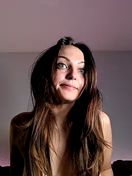 MelinaMoon's Live XXX Chat