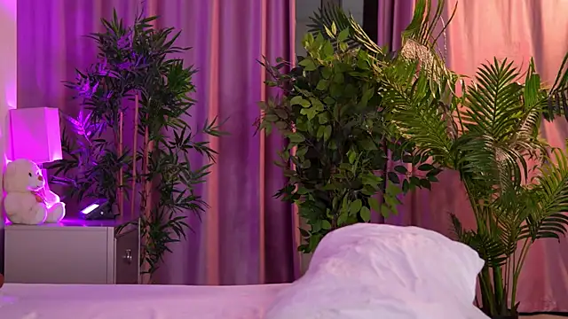 LalaRoze XXX чат на живо