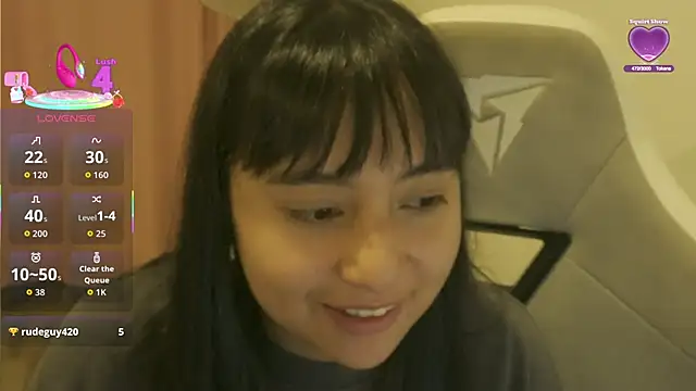 Živý XXX chat EmmitaGarcia