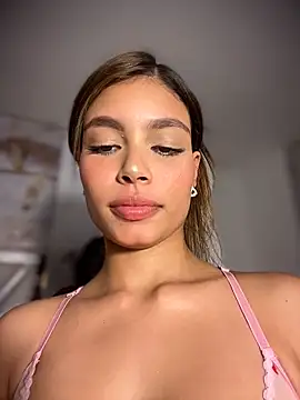 Živý XXX chat Amaliarand