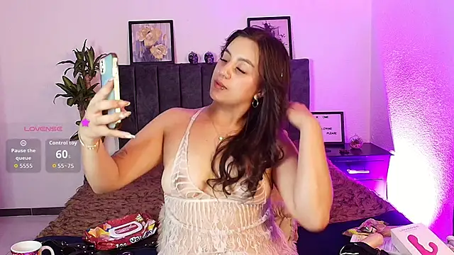 Mia_Collins_21 Live XXX-chat