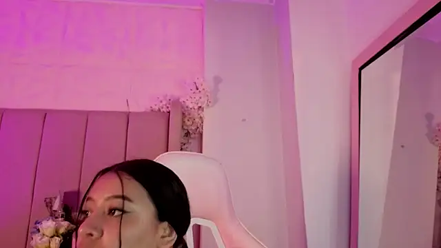 MollyBigBoobs12 现场XXX聊天