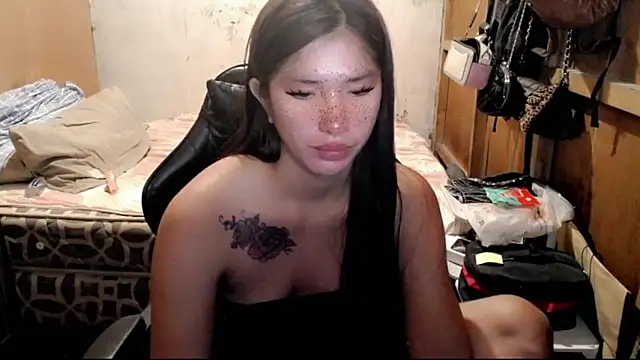 yanaleciousxx Adlı Modelin Web Kamerası Şovu