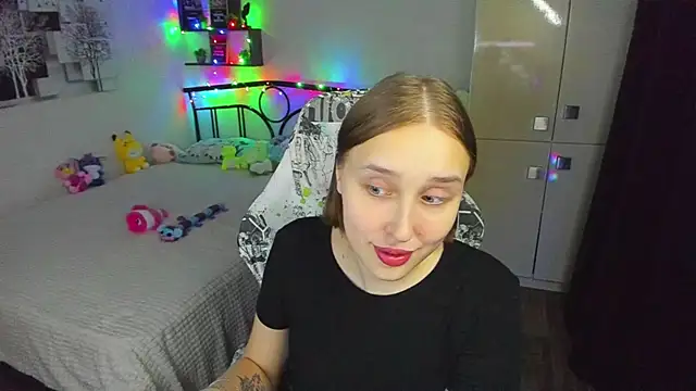 دردشة CrazyBitchInLace الجنسية المباشرة