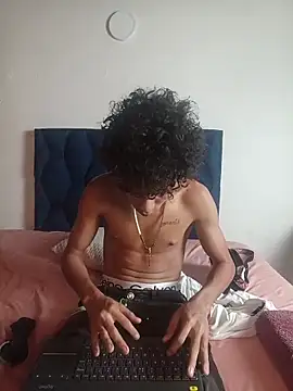Chat soba uživo modela hot_fusion