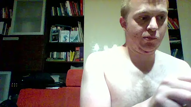 Chatroom XXX en direct de Matttthees