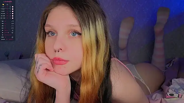 Hi_Kitti – Naživo XXX chat