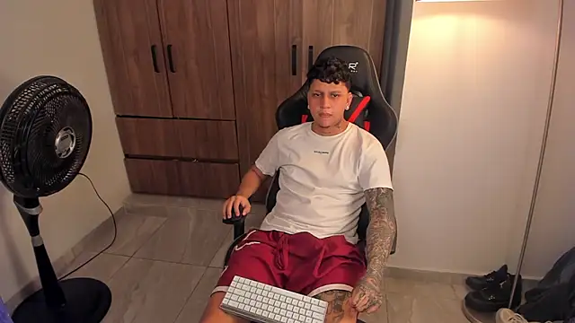 Jake_simons: απευθείας συνομιλία ΧΧΧ