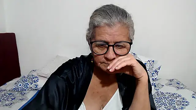 Chat +18 de candy_mature_ ao vivo