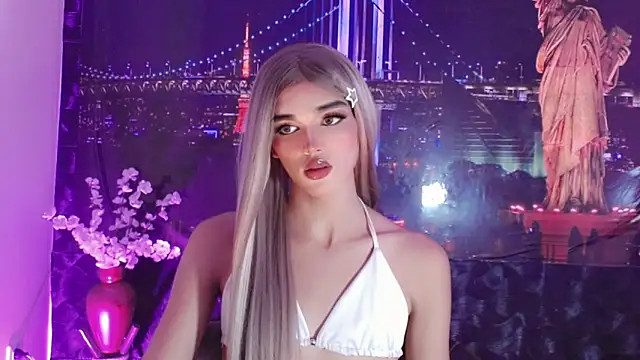 Chat +18 de Evonny_colucci ao vivo