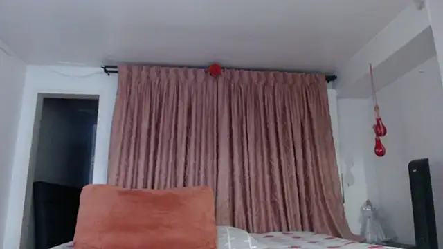 linapalacios 现场XXX聊天