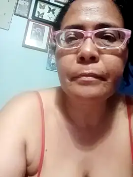 sexymomsn's Live XXX Chat