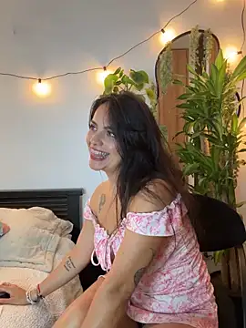 MailynFoxx Adlı Modelin Canlı XXX Sohbeti
