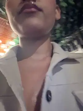 Lilithadams1 Adlı Modelin Canlı XXX Sohbeti
