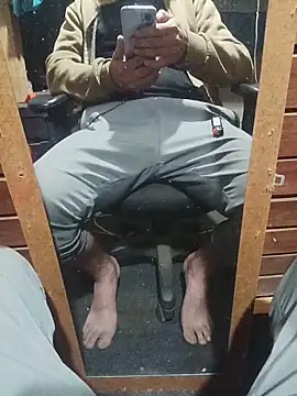 Loquillo67h 网络视讯表演