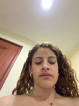 alana15's Live XXX Chat