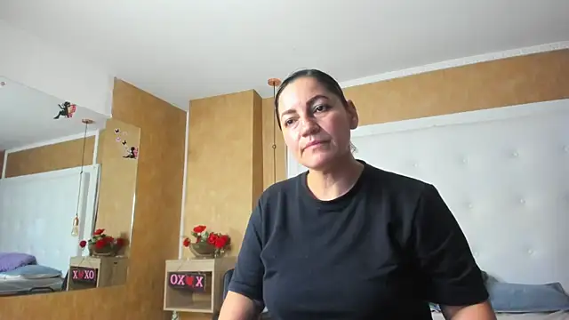 Heidy_milf Chat XXX in diretta