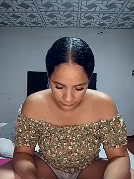 Show de Cielo_777_ na webcam