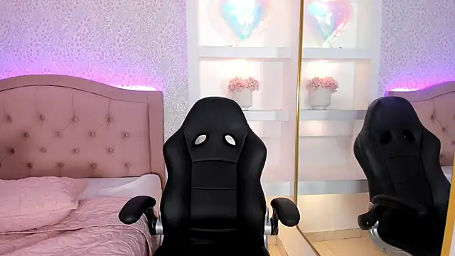 layla-Playn Live XXX chat
