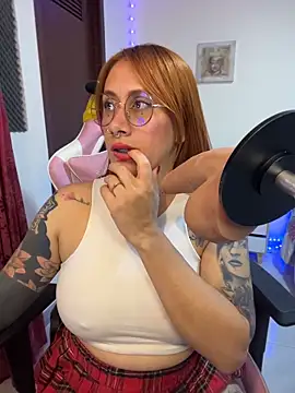 Luna_Paris_ Chat XXX in diretta