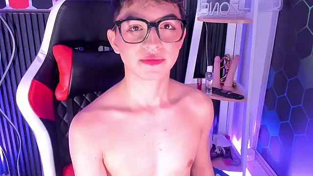 Cristopher_Wild Adlı Modelin Web Kamerası Şovu