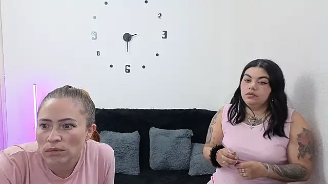 Show Webcam de lesb_milf