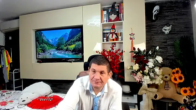 SpartacusDaddy48 Chat XXX in diretta