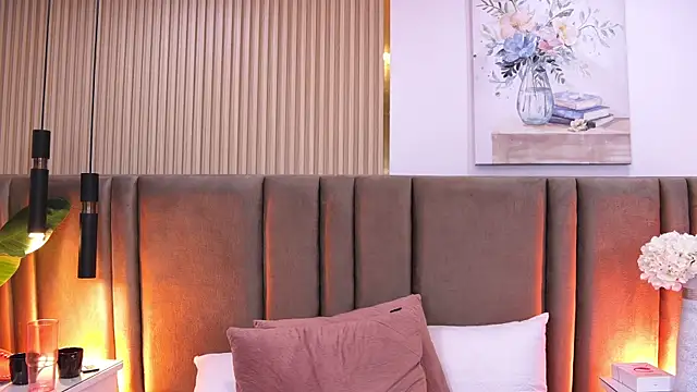 دردشة SaraLugo الجنسية المباشرة