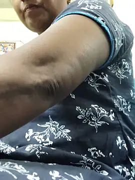 yamini1431 Show in webcam