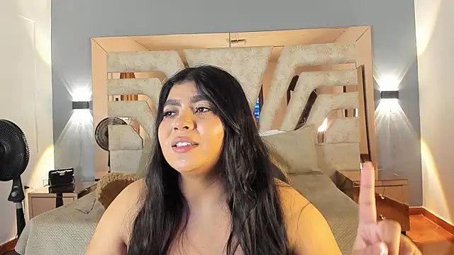 צ'אט XXX בשידור חי של BellaBoobs_
