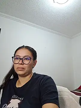 mayhott2's Live XXX Chat