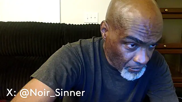sinnernoir Show in webcam
