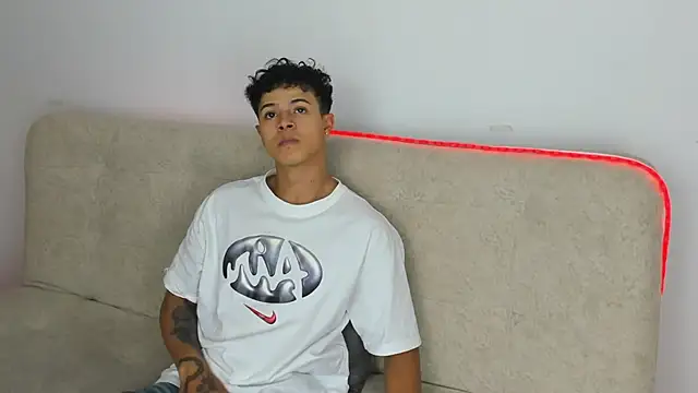 _Alex_Colton élő XXX-chatje