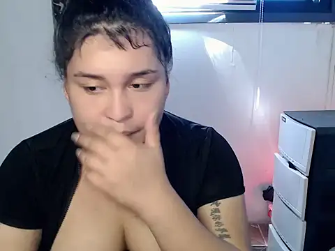 دردشة Hardcore_Tgirl الجنسية المباشرة