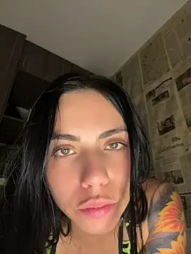 Chat +18 de i_am_nina_ ao vivo