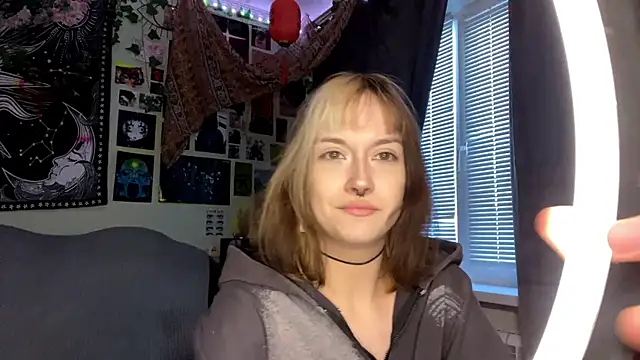 دردشة YourFavoriteAltgirl الجنسية المباشرة